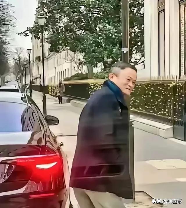 te0TK0bPetqSebpN.jpg